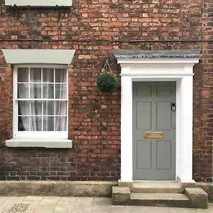 stunning-city-centre-georgian-townhouse-parking.hotelsin-chester.com/